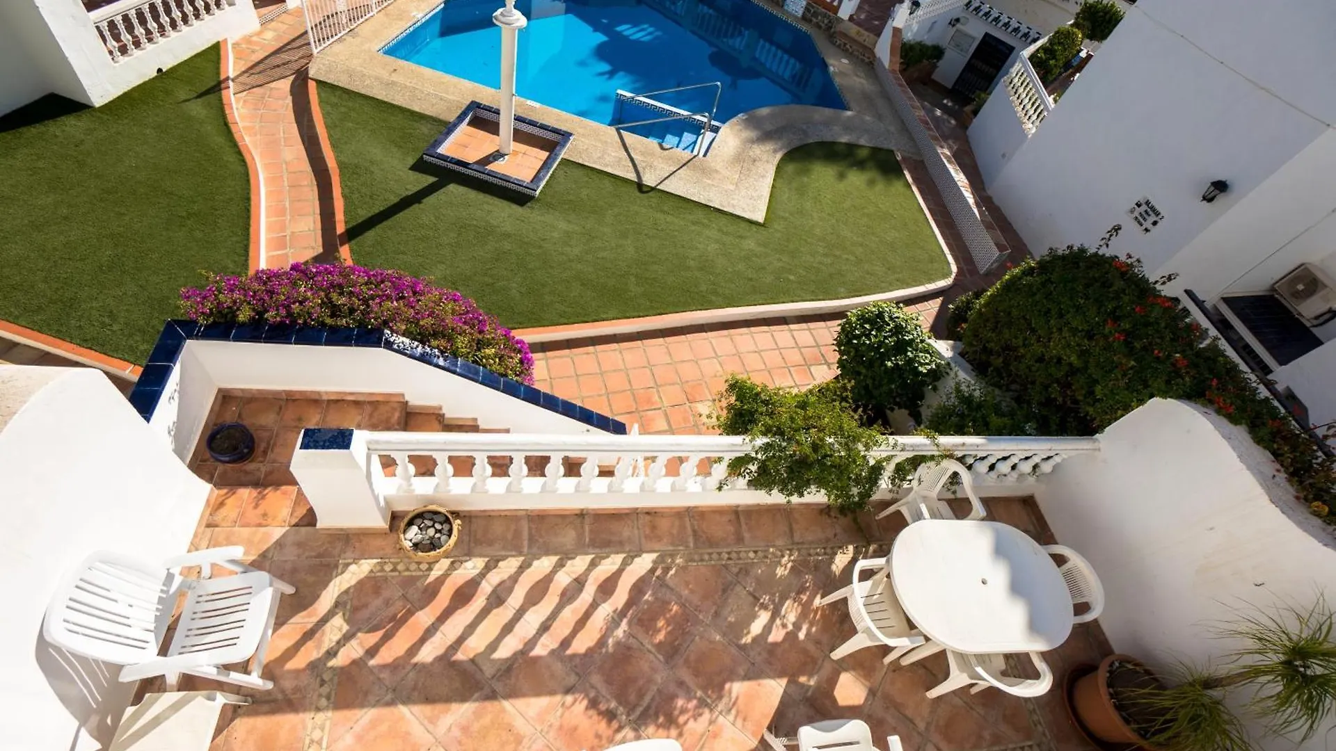 Bajamar II 1 Menyber Villa Nerja