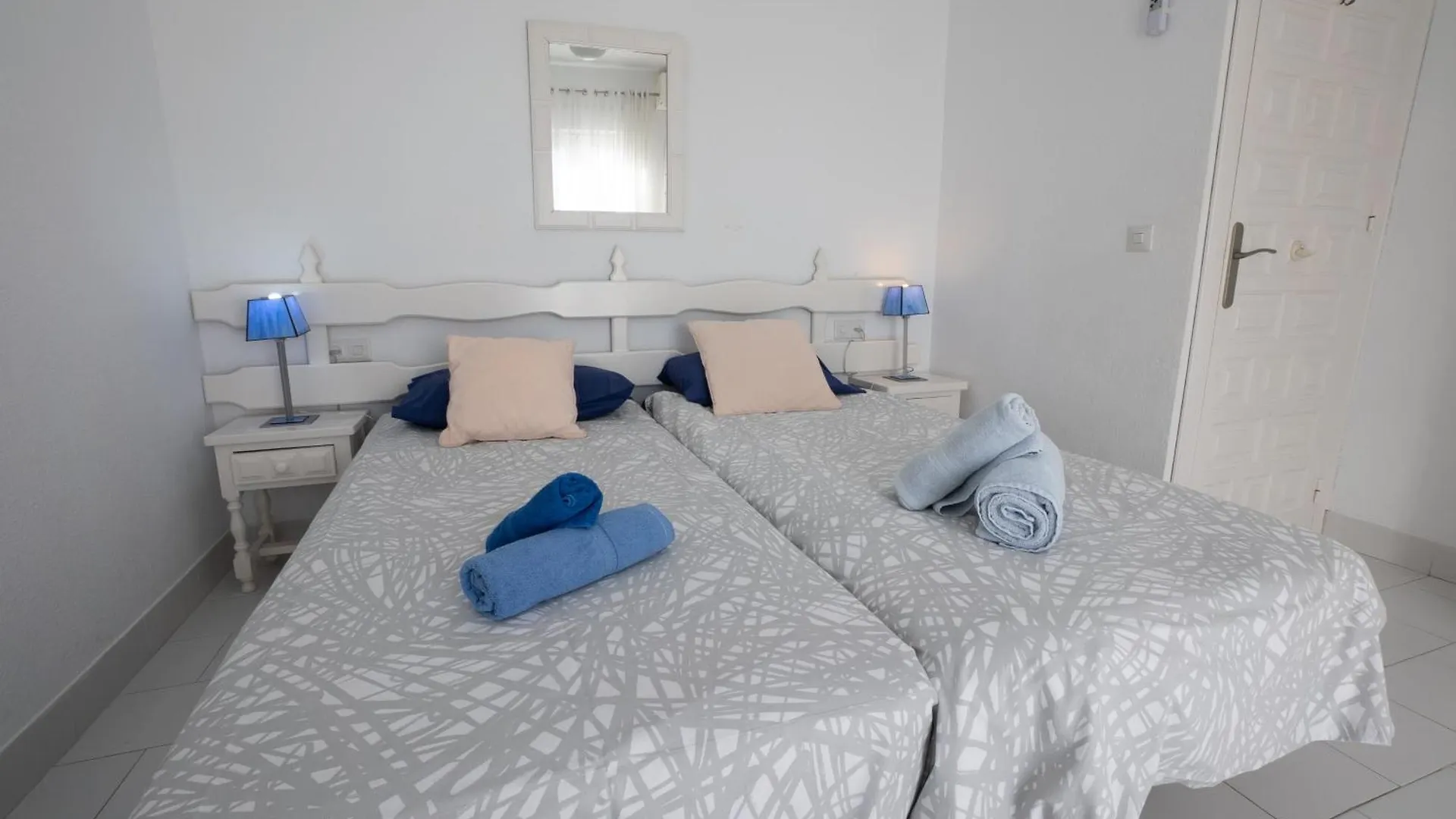 Bajamar II 1 Menyber Villa Nerja Spain